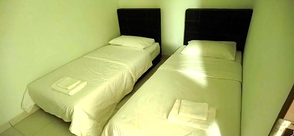 The Glorious Straits Hotel