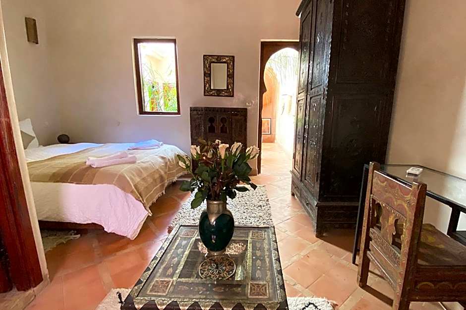 Riad Of The Storks