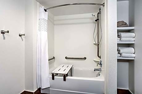 2 Queen Accessible Tub Studio Non-Smoking