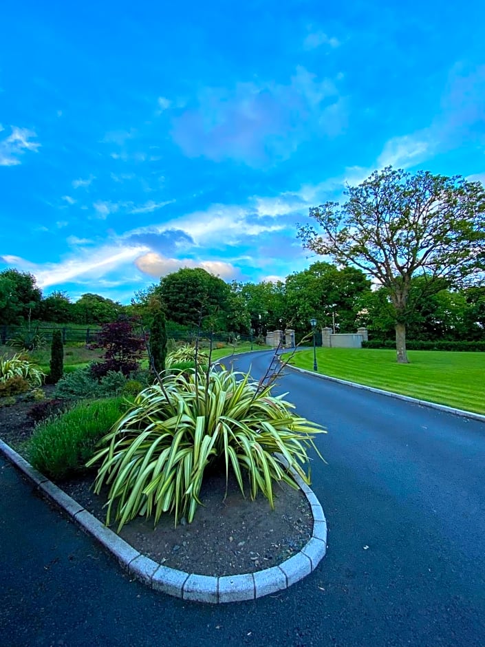 Bailey's Court, Guest Accommodation