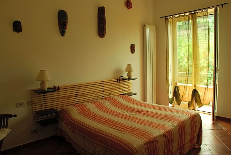 Il Pozzo e il Melograno