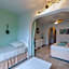 Beautiful 4 bedroom house with phenomenal golf and mountain views