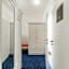 Self-Check-In Hotel Adlon