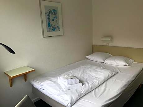 Budget Single Room