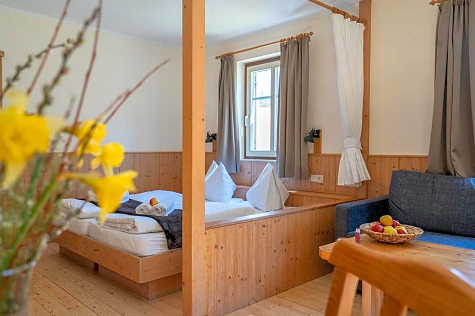 Theater- und Feriendorf Königsleitn GmbH