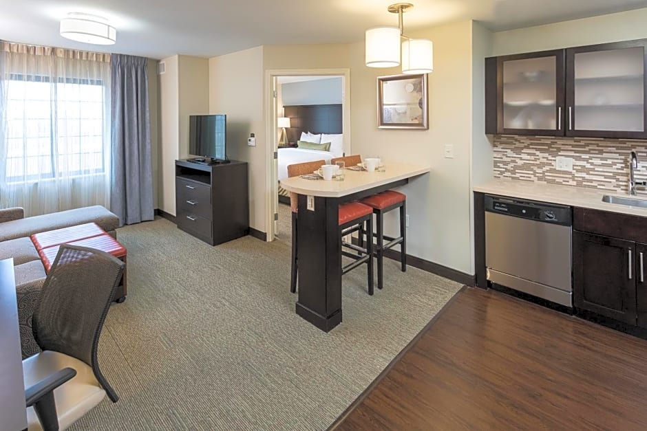 Staybridge Suites OMAHA WEST