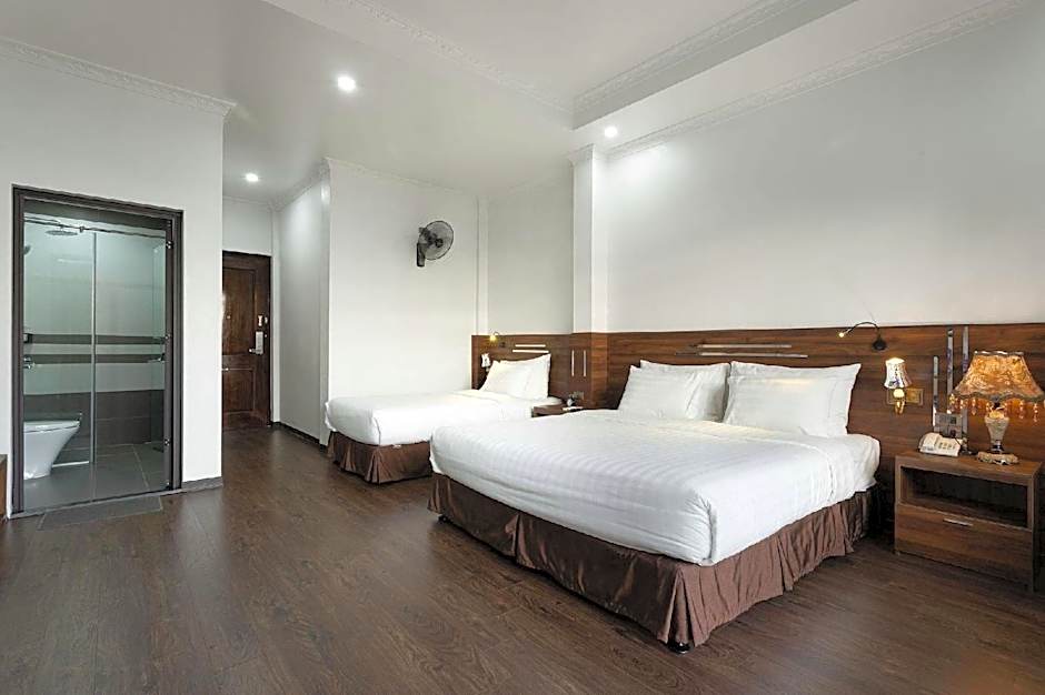 RIO HOTEL