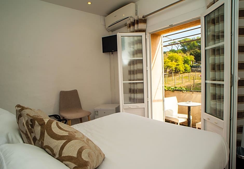 Hotel B Lodge