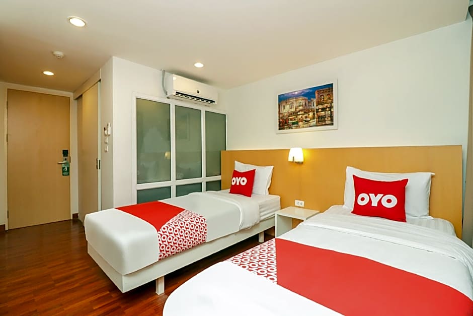 OYO 225 Premier Place Bangkok