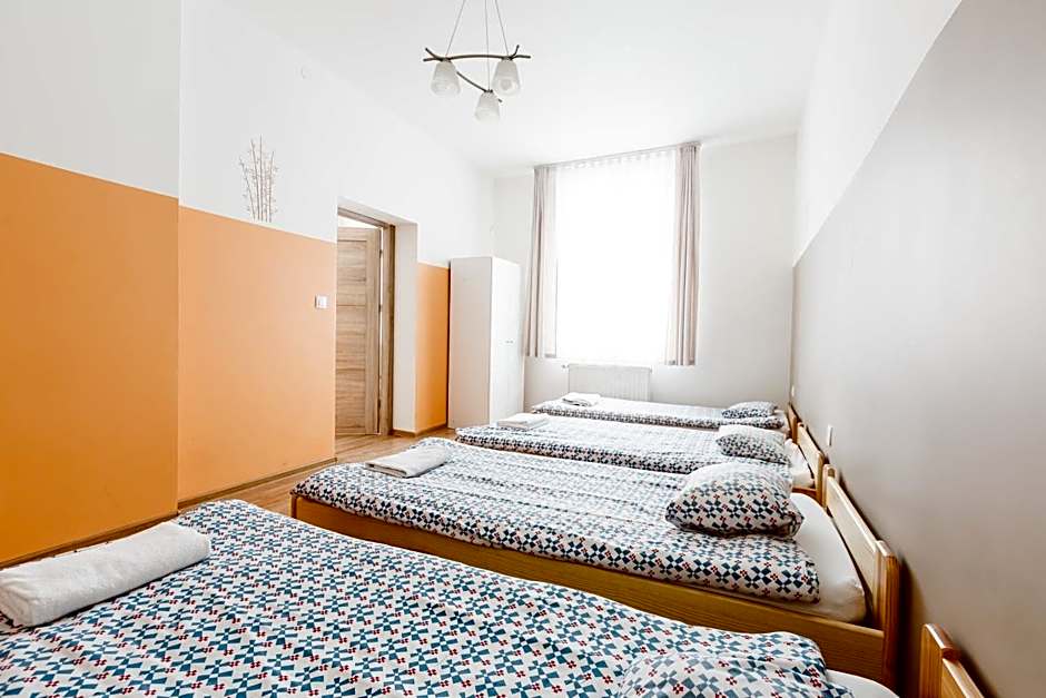 Hostel Tara