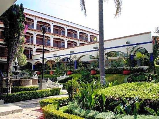 Jeroc's Plaza