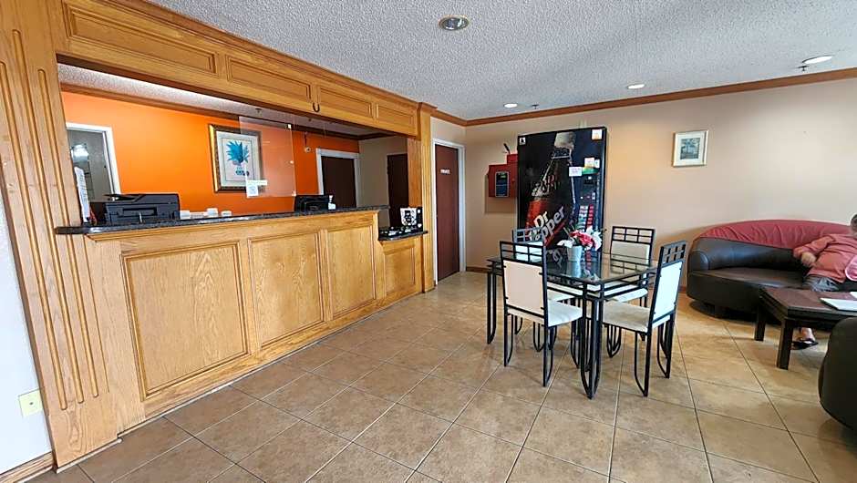 Fairway Inn La Porte
