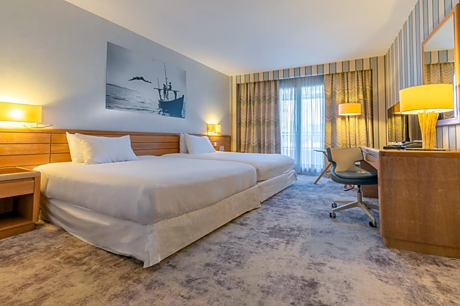 Holiday Inn Resort Nice Port St Laurent By IHG
