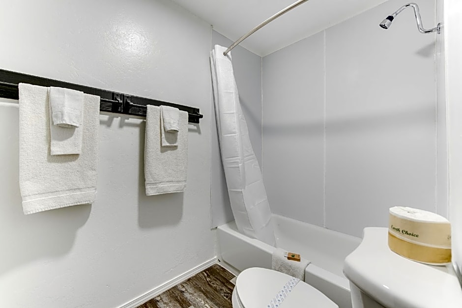 Dolores Mountain Inn