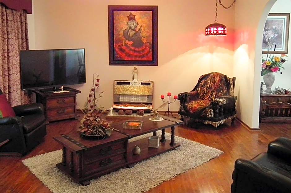 The Spanish Guesthouse, Private Rooms