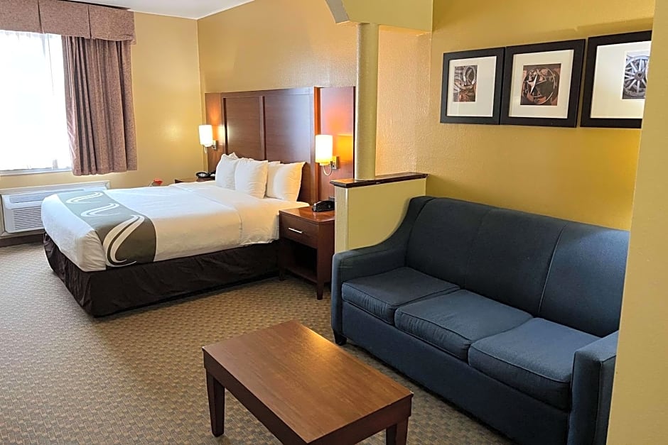Quality Suites Midland