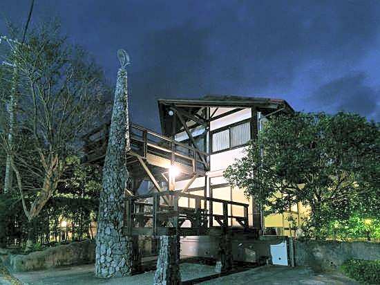 Villa Toma West