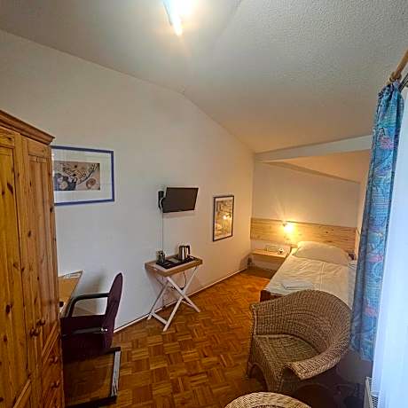 Single Room with Shower