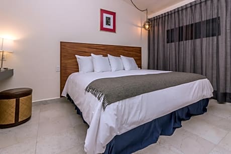 Superior Deluxe Double or Twin Room