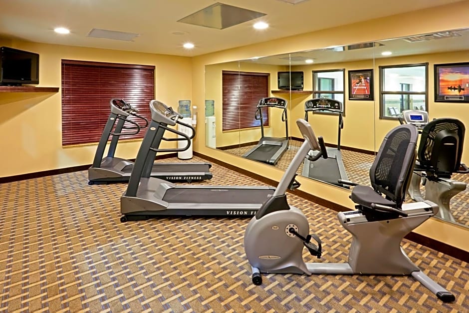 Holiday Inn Express Hotel & Suites Syracuse North Airport Area By IHG