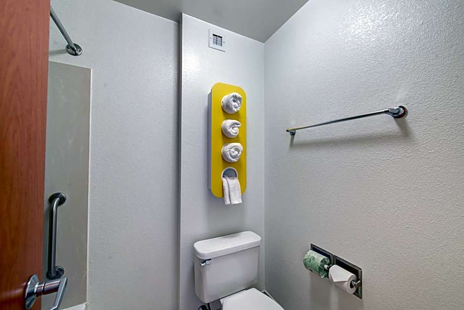 Motel 6 Virginia Beach