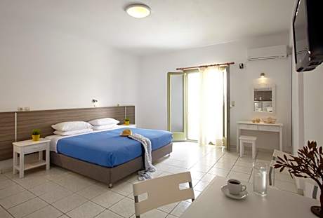 Superior Studio (2 Adults)