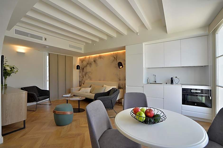 Plaza Mina Suites - Adults Recommended by Luxury Suites Cadiz