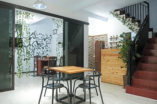 OYO 1380 Velodrome Family House Syariah