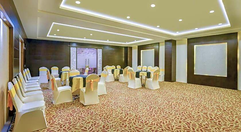 Summit Montana Suites & Spa at Mall