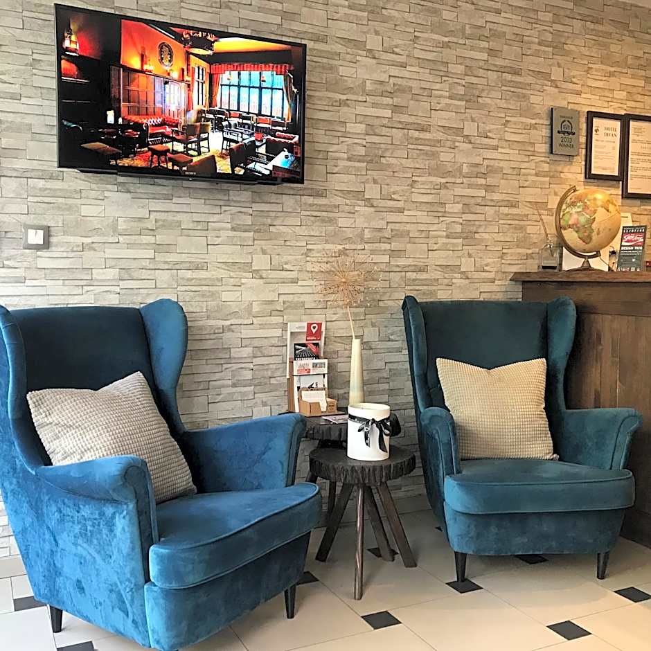 Hotel Divan