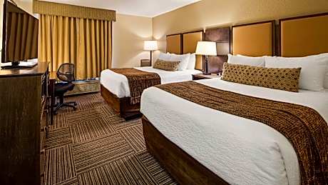 Queen Room with Two Queen Beds - Non-Smoking