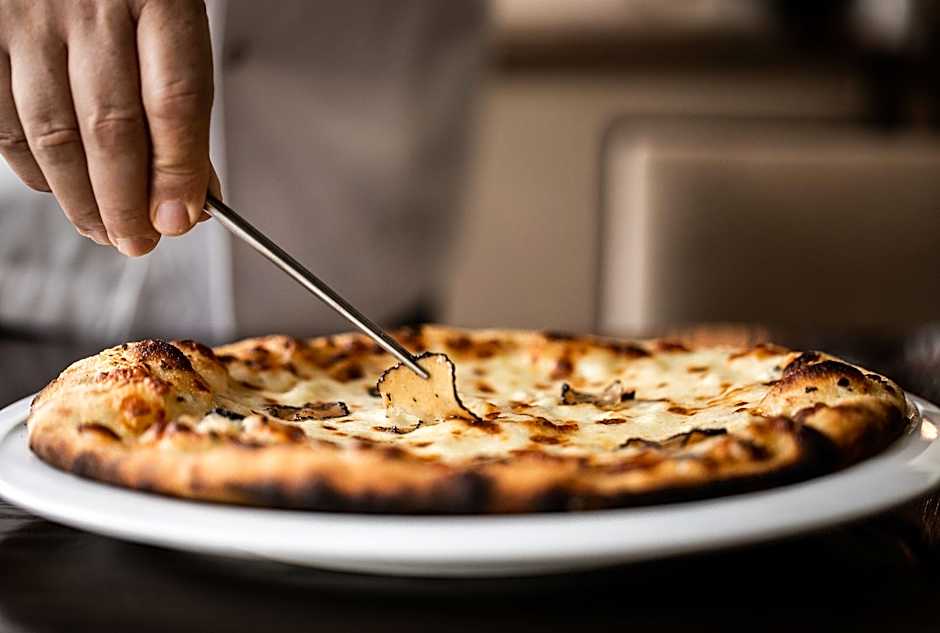 Four Seasons Hotel Riyadh at Kingdom Centre