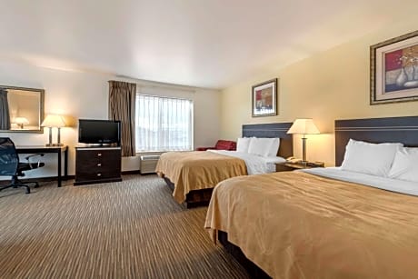 Large Queen Suite with Two Queen Beds and Sofa bed - Non Smoking