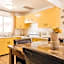 Home Style Apartments - 1 & 3 BR Suites with Full Kitchen