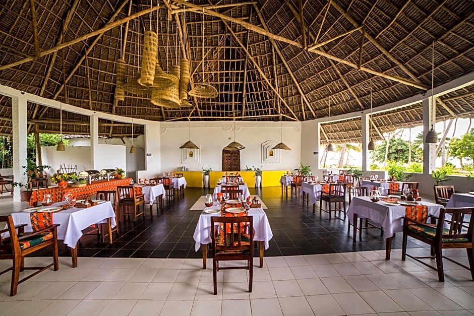 Antonio Beach Tree House Hotel & Spa