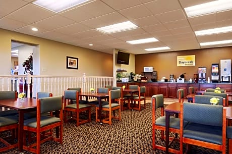 Days Inn by Wyndham Montrose