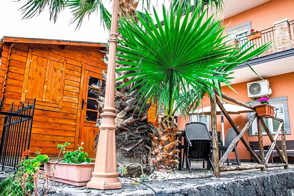 Martina Paradise B&B – Nicolosi, CA