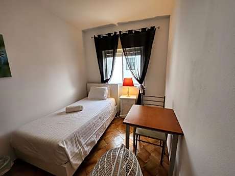 Single Room with Shared Toilet