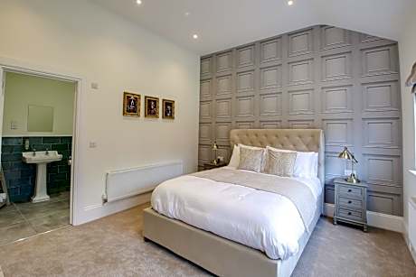 The Kings Arms Rooms