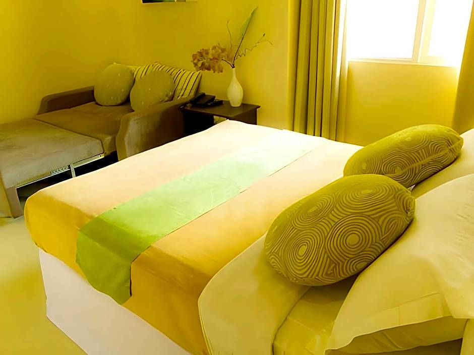 Canberry Hotel
