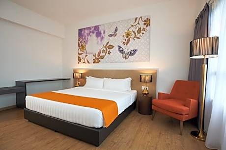 Superior King Room