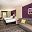 La Quinta Inn & Suites by Wyndham Louisville East