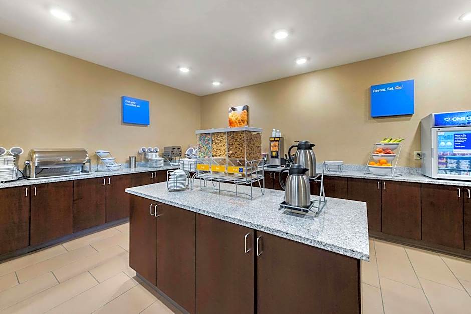 Comfort Inn & Suites Northern Kentucky