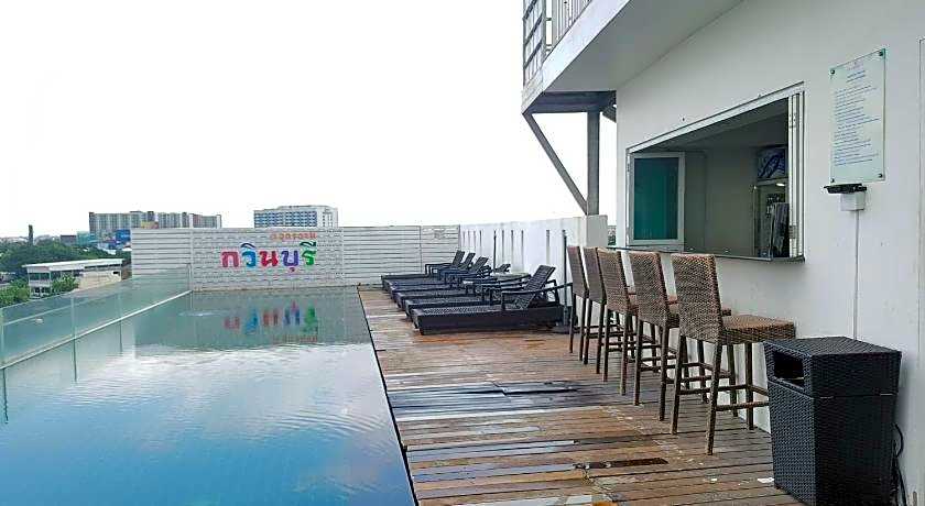 Kavinburi Green Hotel