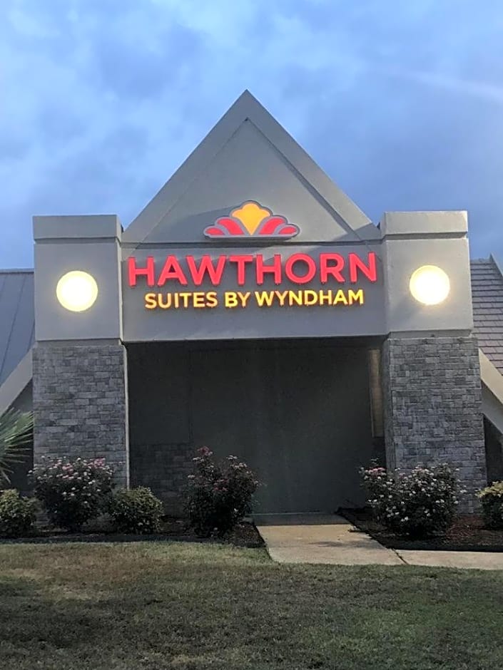 Hawthorn Suites by Wyndham Columbia