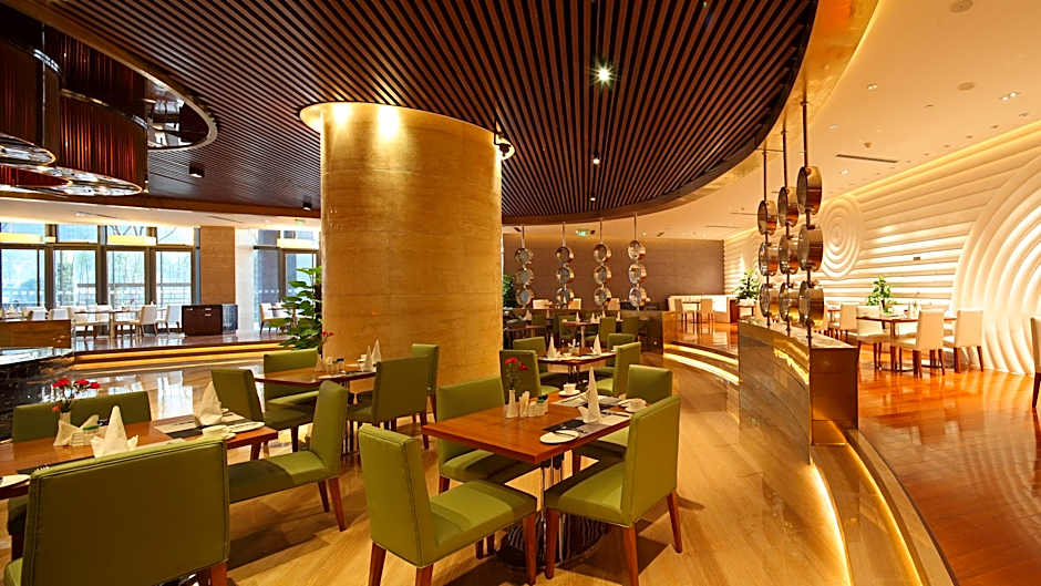 Holiday Inn Nantong Oasis International By IHG