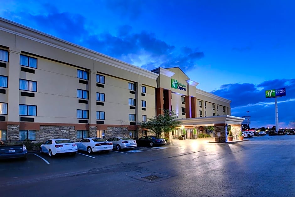 Holiday Inn Express Hotel Fort Campbell-Oak Grove, an IHG Hotel