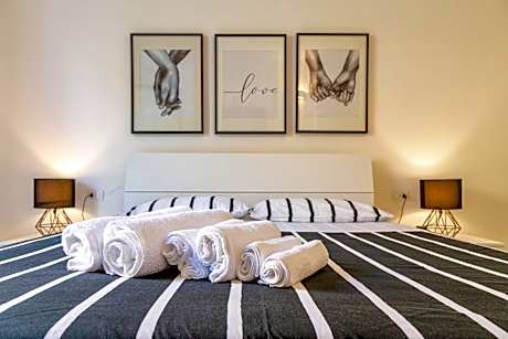Deluxe Double Room with Shower