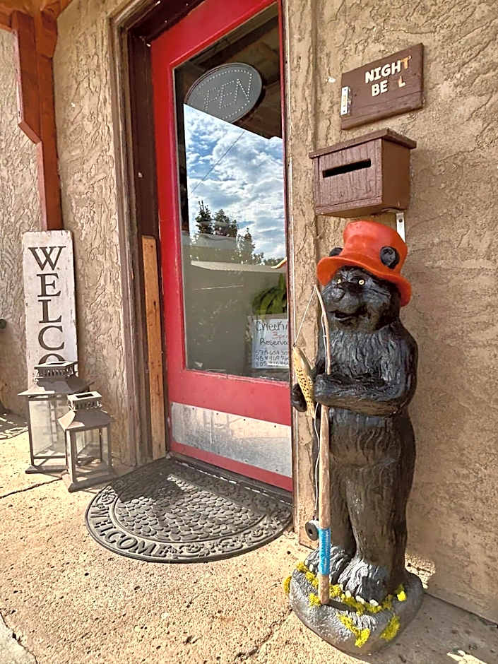 The Lodge at Ute Lake aka Yucca Motel and Cabins, Logan, NM