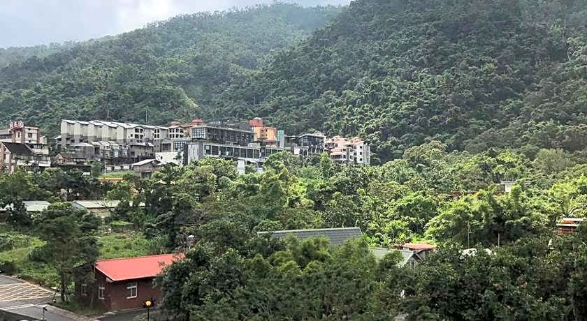 Ruo Shui Hotspring Hotel